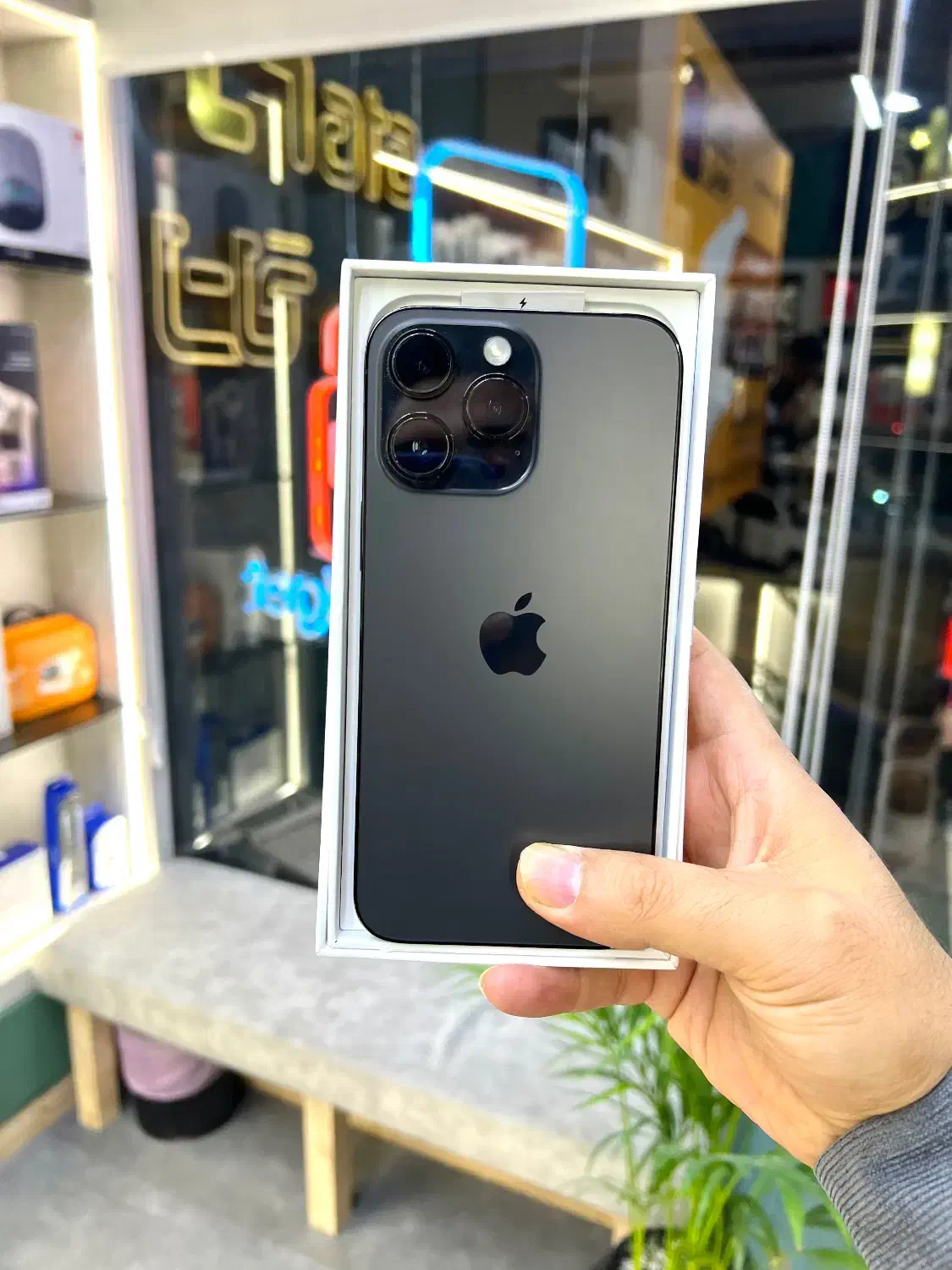 iPhone 14 Pro Max با ریجستری|موبایل|شیراز, معالی‌آباد|دیوار