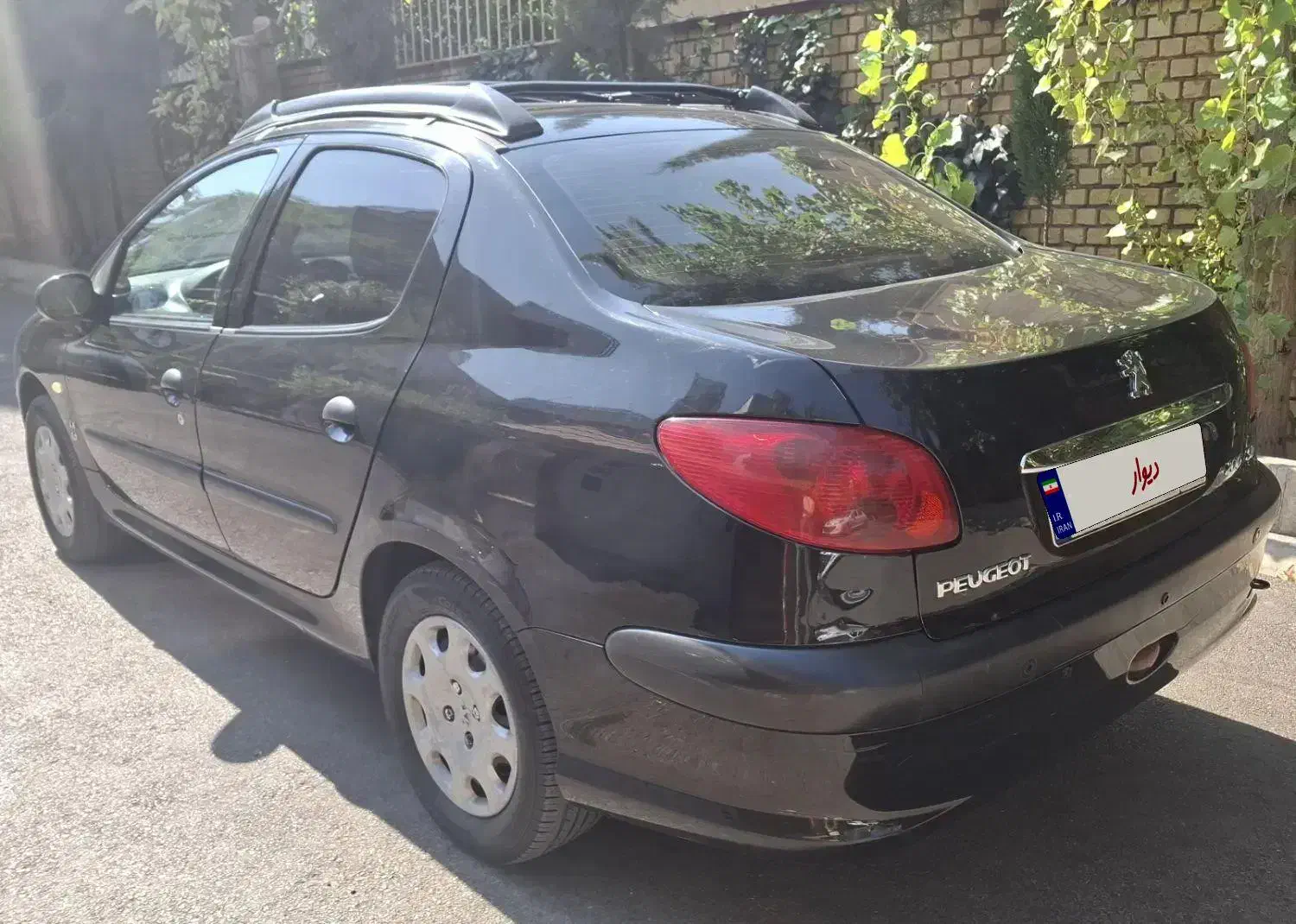 سواری پژو مشکی‌متالیک 206 - TU5-SD- V8|خودرو سواری و وانت|شیراز, گلستان|دیوار