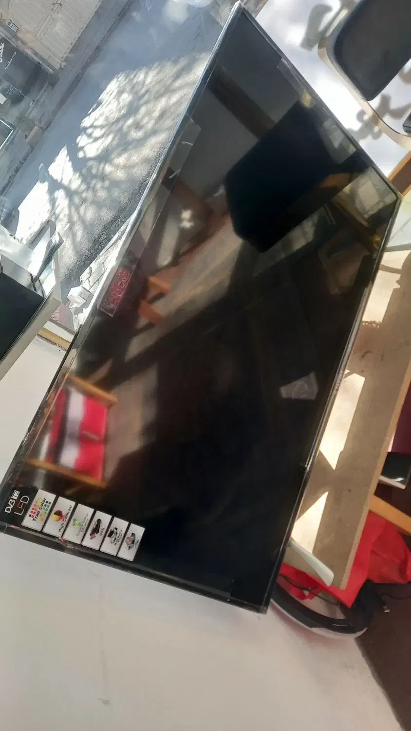 تلویزیون ۴۳|تلویزیون و پروژکتور|میاندوآب, |دیوار