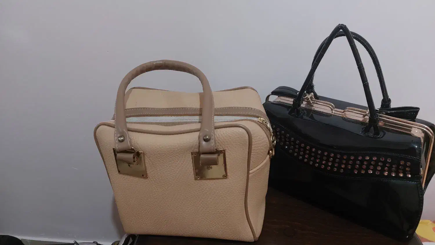 کیف مجلسی|کیف، کفش، کمربند|زنجان, |دیوار