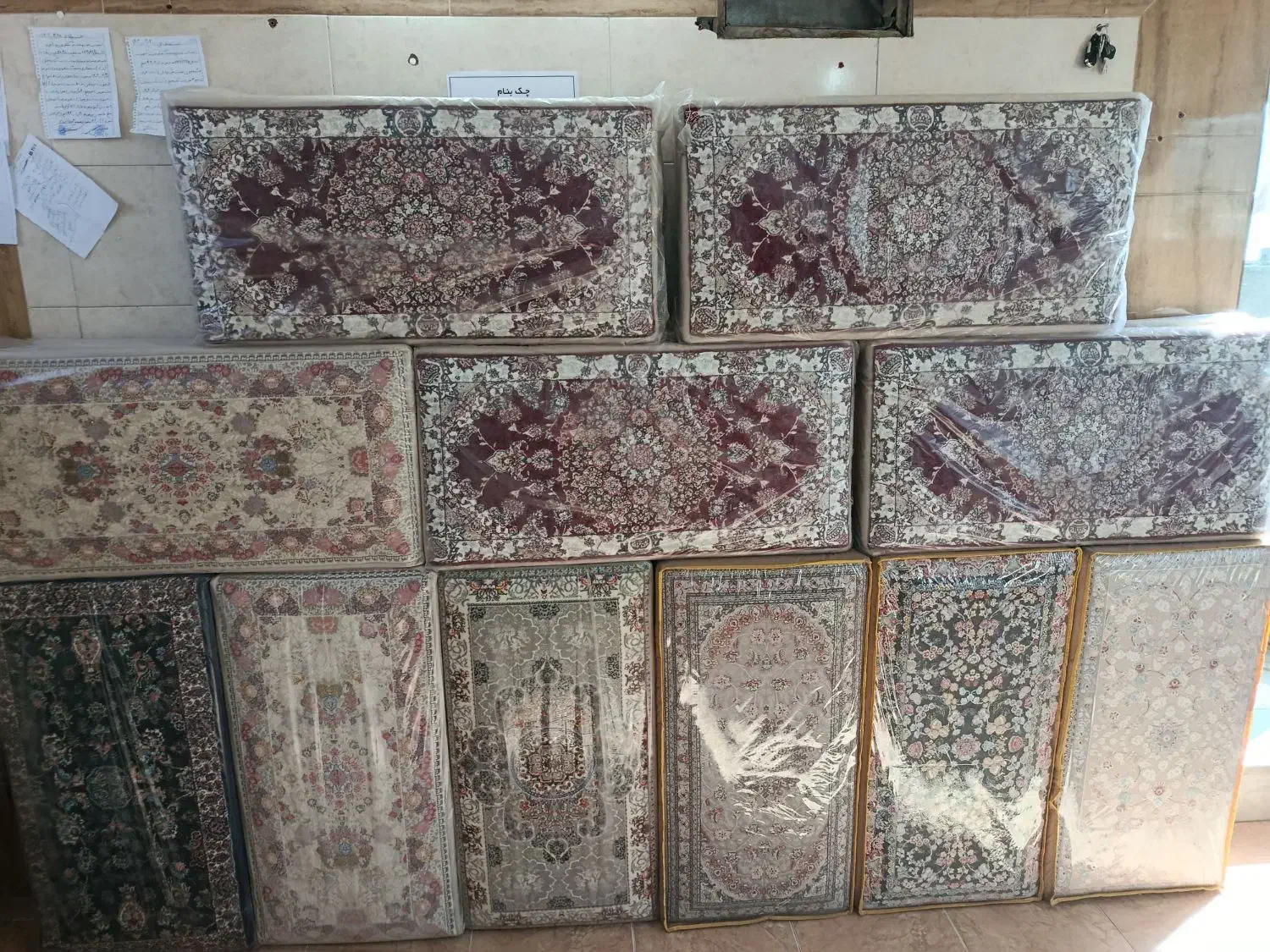 پخش پشتی بصورت عمده و تکی|پشتی|کاشان, راوند|دیوار