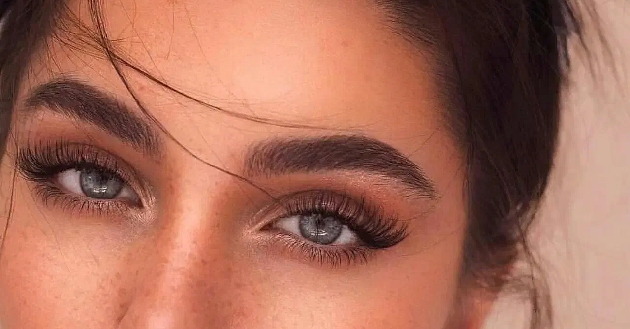 خدمات تخصصی اکشتنشن مژه|خدمات آرایشگری و زیبایی|بم, |دیوار