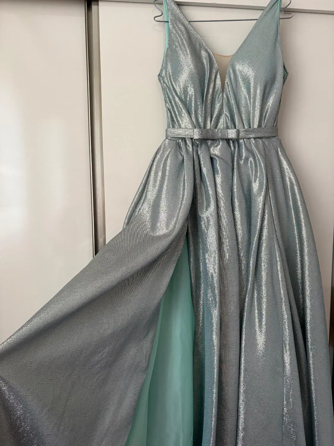 تعدادی لباس مجلسی نو|لباس|اردبیل, |دیوار