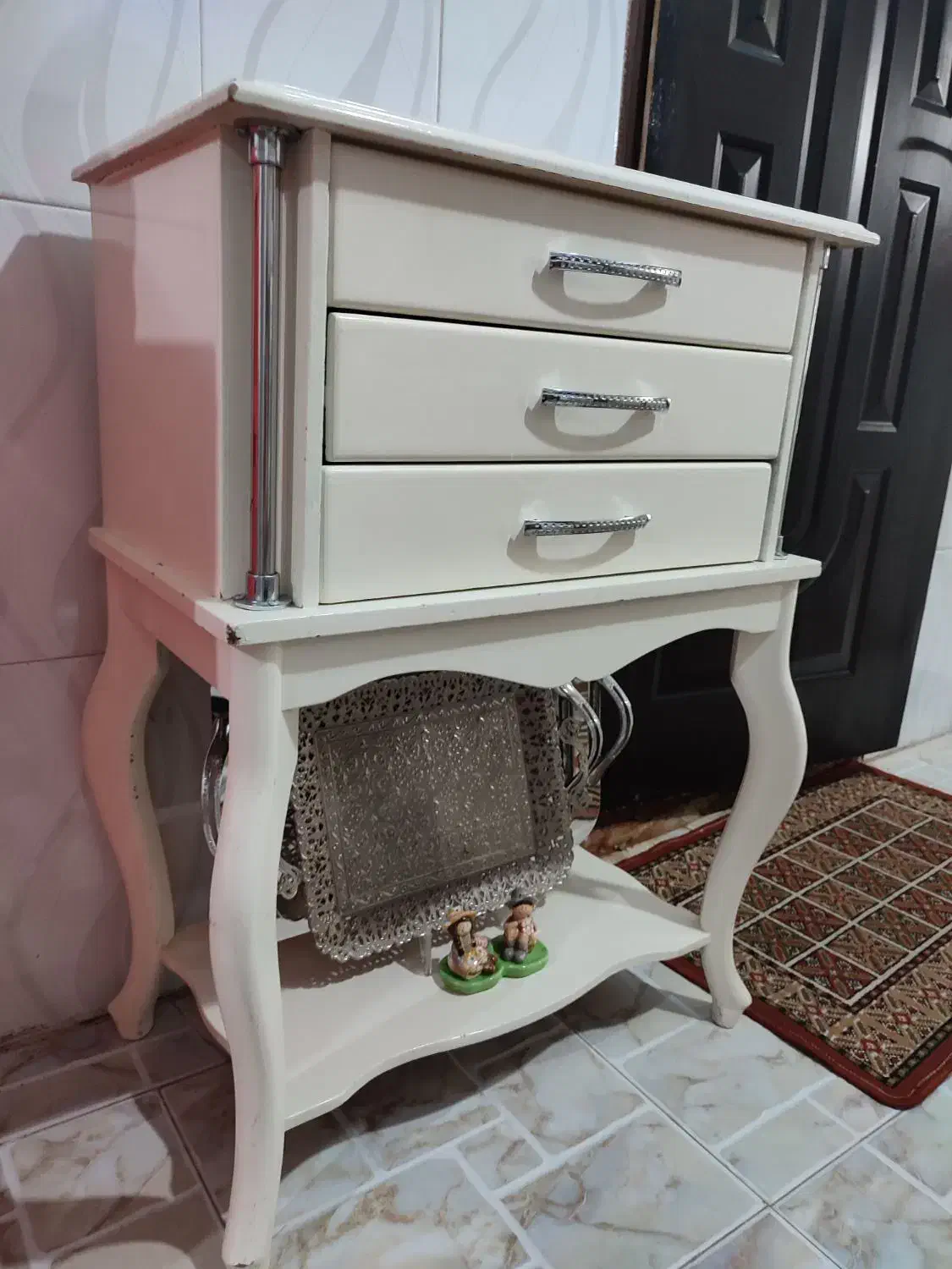 میزقاشق آباژور|چراغ خواب و آباژور|مشهد, انقلاب|دیوار