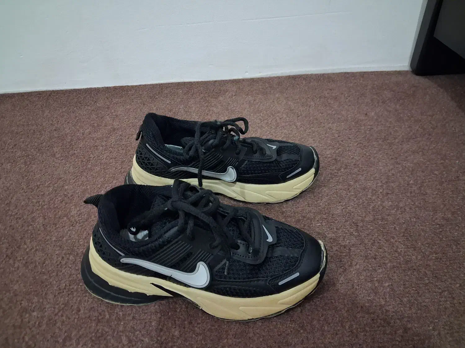 کفش نوجوان|کیف، کفش، کمربند|بندر ترکمن, |دیوار