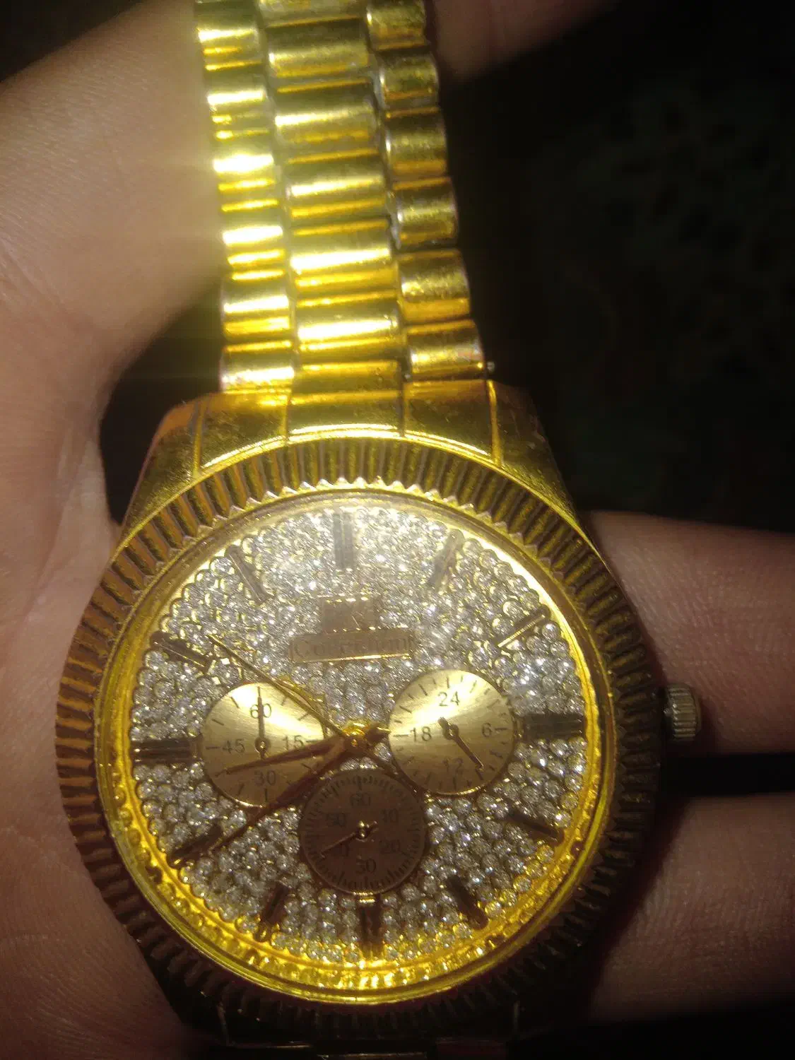 نگین دار|ساعت|قم, وادی السلام|دیوار