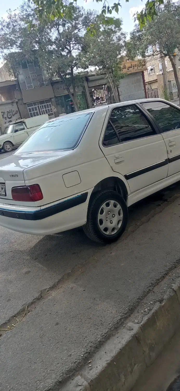 پژوفروشی|خودرو سواری و وانت|همدان, |دیوار