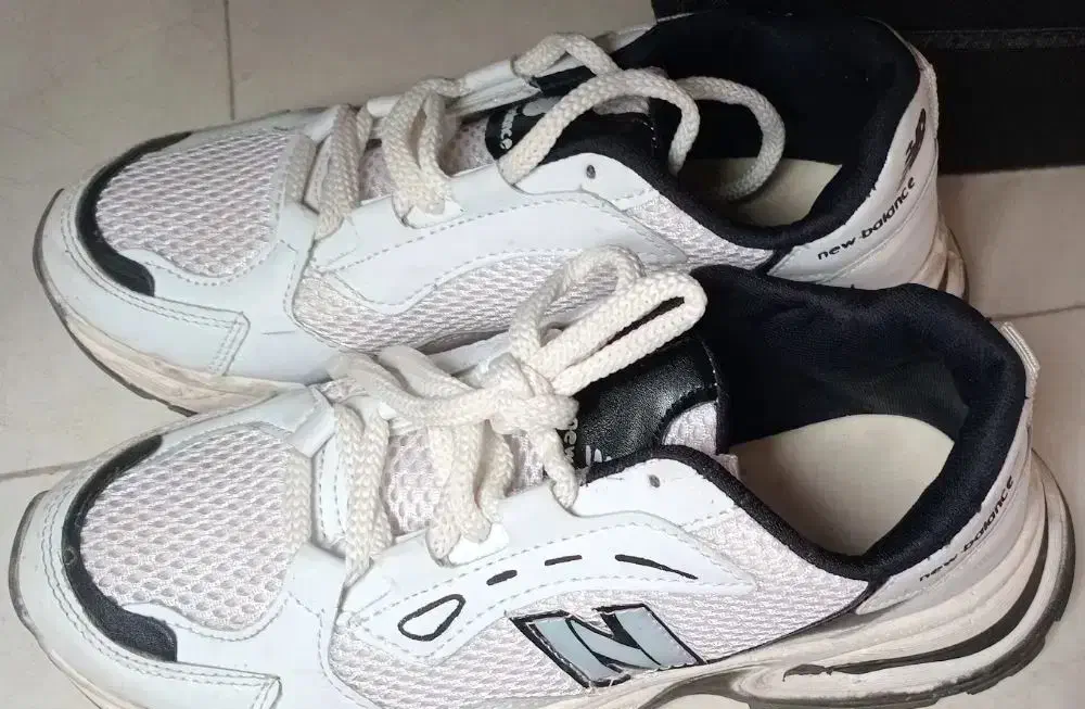 کتونی ال سایز 40|کیف، کفش، کمربند|سیاهکل, |دیوار