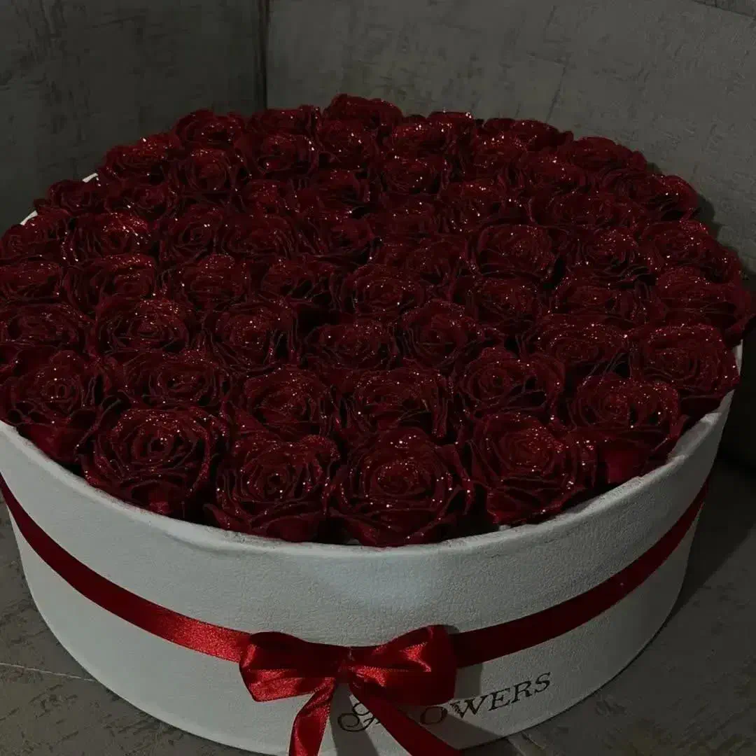 کاغذ ضد اب و دسته|گل مصنوعی|زنجان, |دیوار