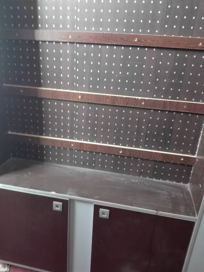 ویترین ،رگال،کمد  و حراج لباس بچگانه|حراج|رفسنجان, |دیوار