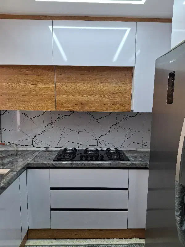 کابینت اشپزخانه/هایگلاس/ ام دی اف/ مدرن/درجه یک|خدمات پیشه و مهارت|میانه, |دیوار