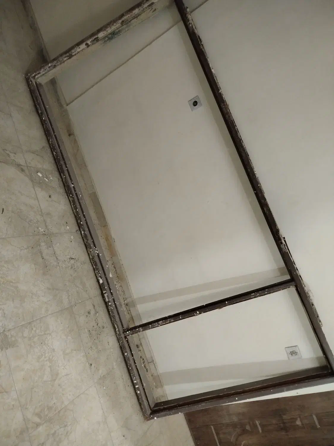 کم آهنی و درب چوبی دولت دست دوم|مصالح و تجهیزات ساختمان|مشهد, شهرک ابوذر|دیوار