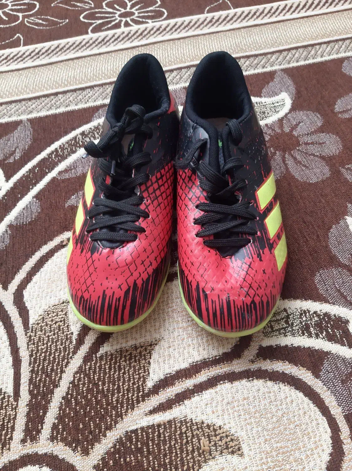 کفش سالن و کفش چمن|کیف، کفش، کمربند|گلپایگان, |دیوار