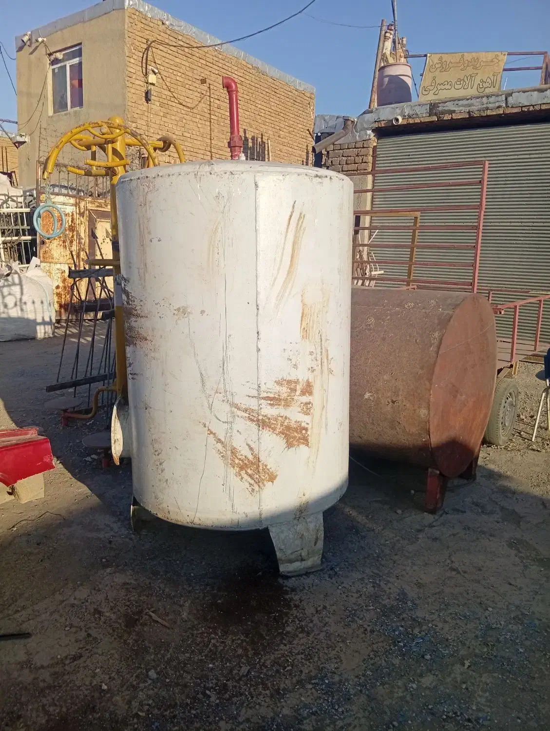 تانکر ومخزن موتور خونه|مصالح و تجهیزات ساختمان|همدان, |دیوار