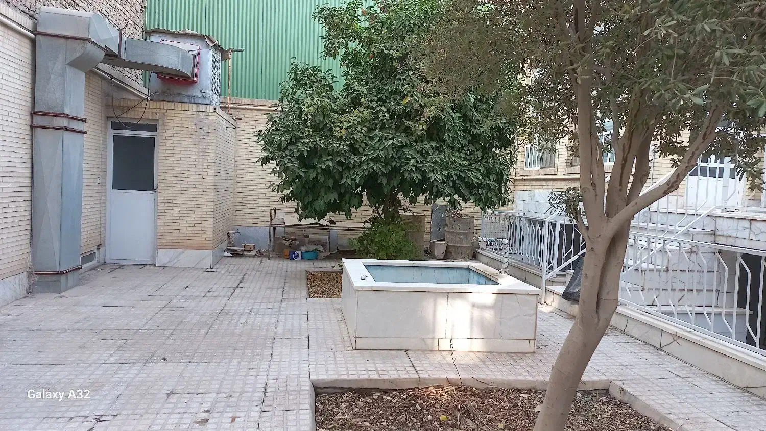 رهن واجاره زیر زمین شیک و موقعیت خوب|اجارهٔ خانه و ویلا|یزد, |دیوار