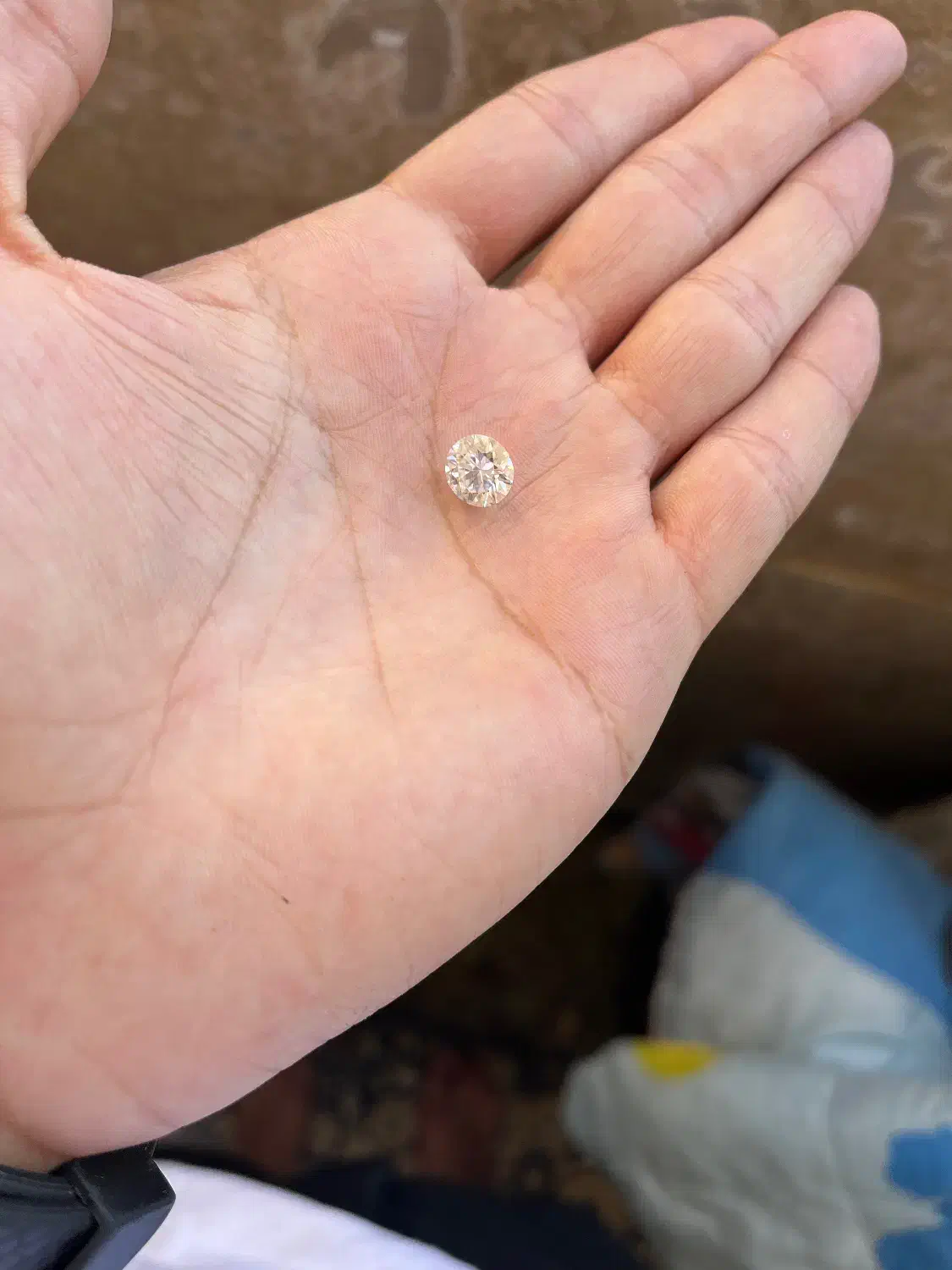 سنگ موزانایت|جواهرات|خوی, |دیوار