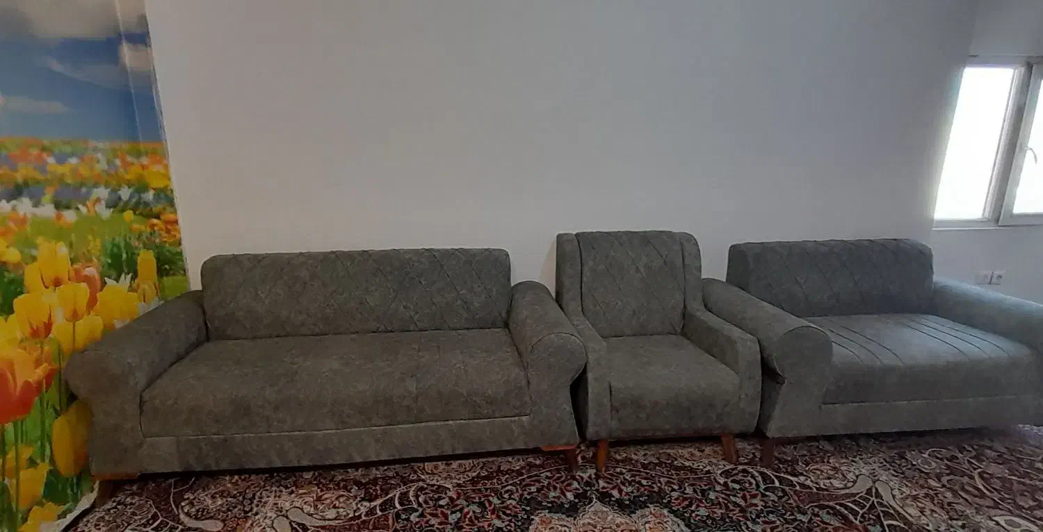 مبل هفت نفره|مبلمان خانگی و میز عسلی|گلبهار, شهر جدید گلبهار|دیوار