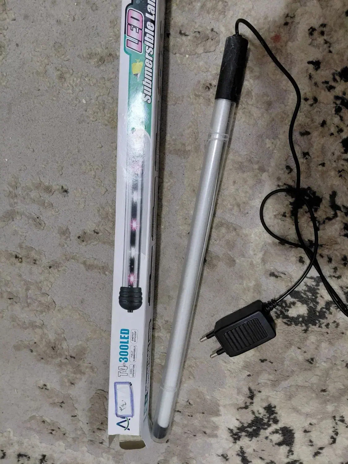 چراغ ال ای دی|ماهی|خسروشاه, |دیوار