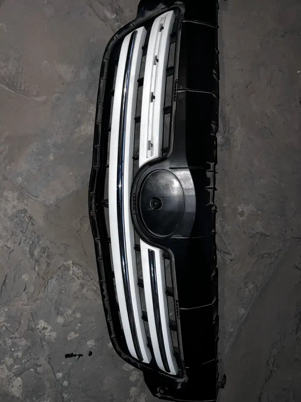 جلوپنجره فابریکی کرولا ۲۰۰۸ و ۲۰۰۹|قطعات یدکی و لوازم جانبی|تهران, فردوس|دیوار