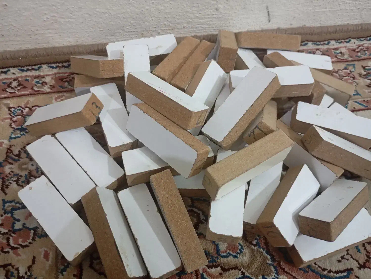 آجر بازی|اسباببازی بچه|بروجرد, |دیوار