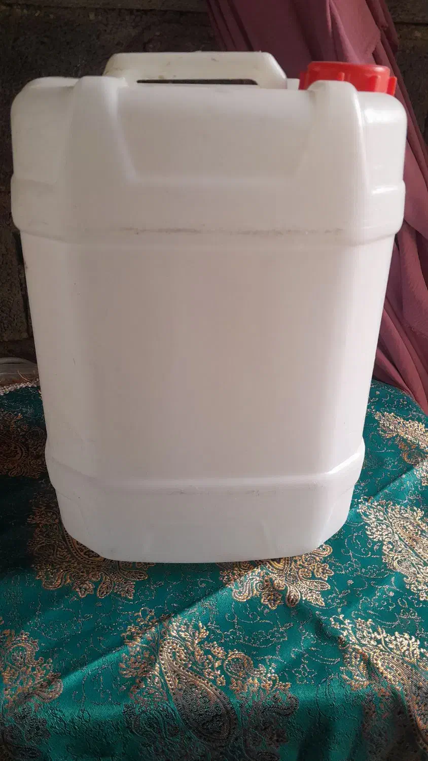 بشکه ۲۰ لیتری با جنس محکم و دبه و سطل|ظروف نگهدارنده، پلاستیکی، یکبارمصرف|خورموج, |دیوار