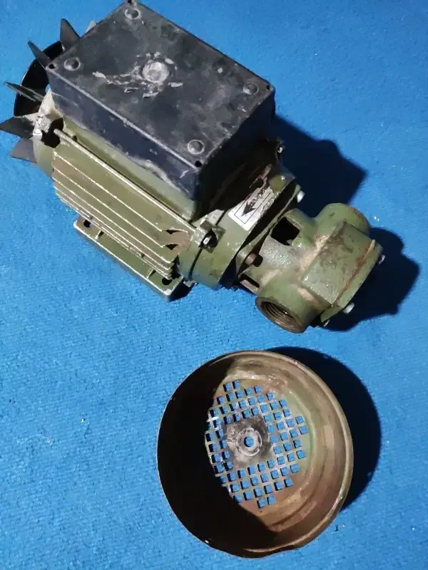 دینام و پمپ آب اصلی|ابزارآلات|مهاباد (آذربایجان غربی), |دیوار