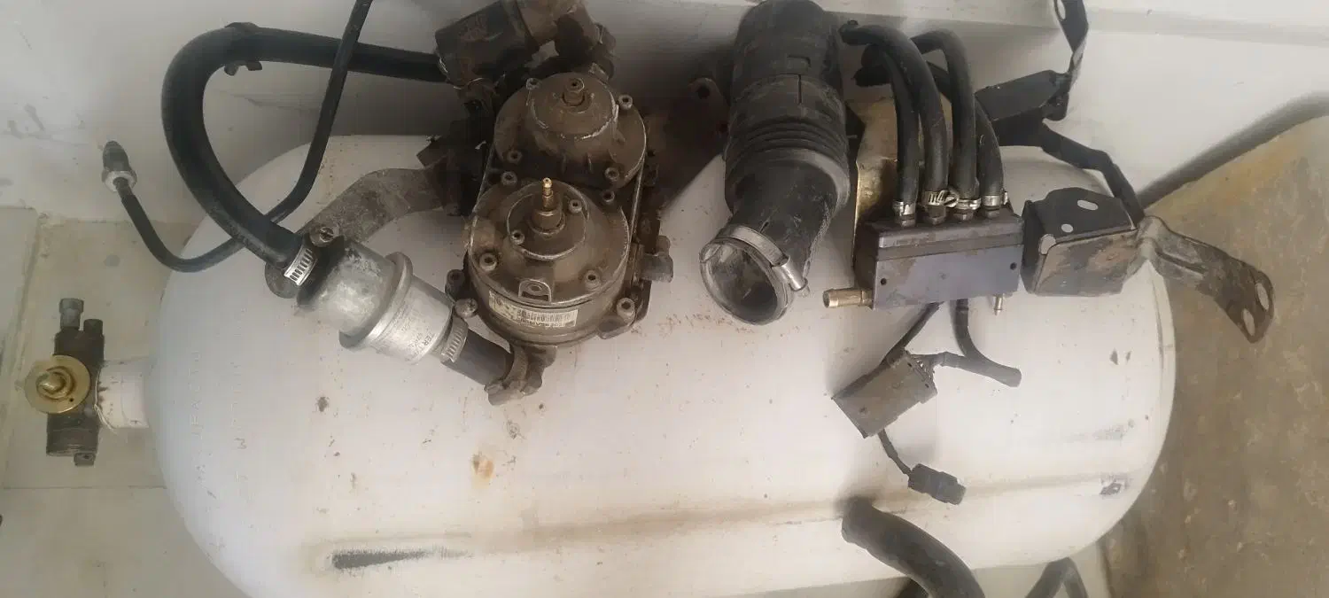 مخزن گازکارخونه فابریک پژو باکل لوازم|قطعات یدکی و لوازم جانبی|شیراز, پودنک|دیوار