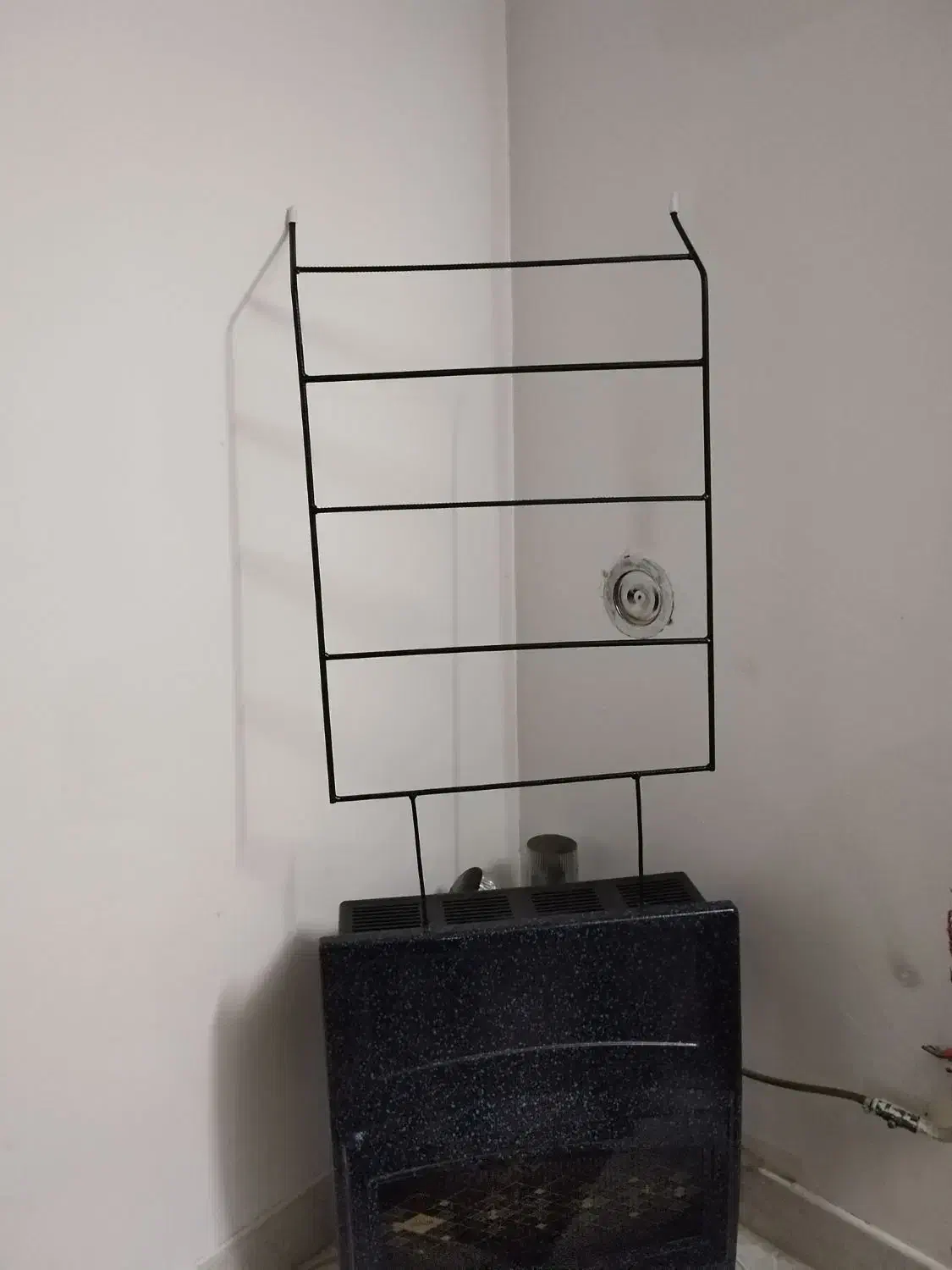 بند رخت اویز|بندرخت و رخت‌آویز|گنبد کاووس, |دیوار