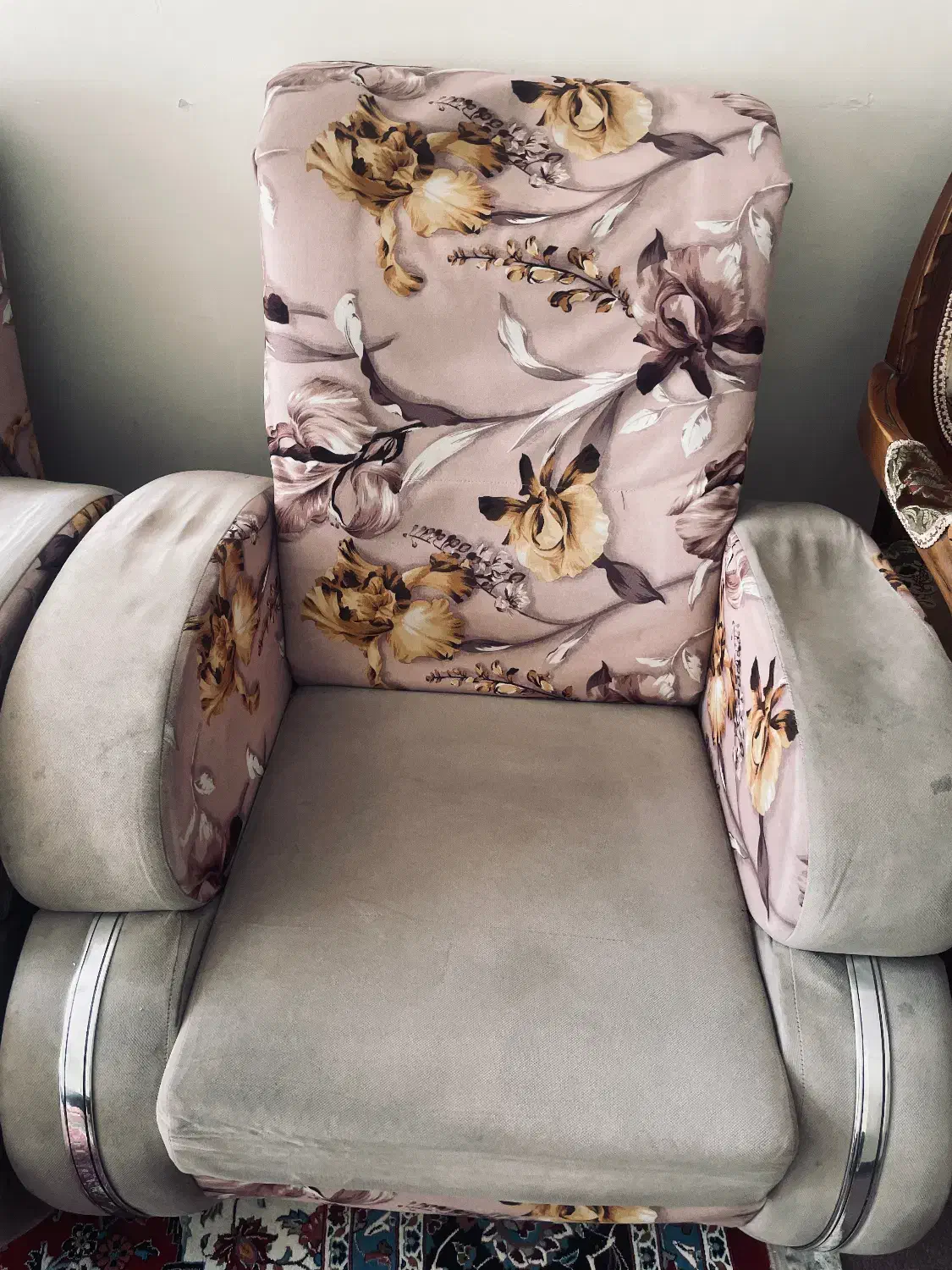 مبل راحتی|مبلمان خانگی و میز عسلی|تهران, شهمیرزادی|دیوار