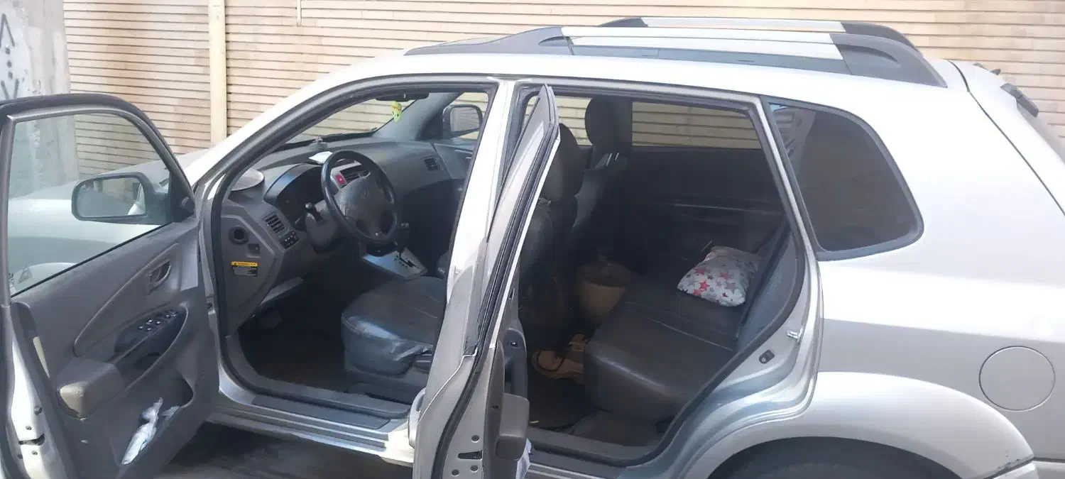 توسان ۲۰۰۸|خودرو سواری و وانت|تهران, امانیه|دیوار