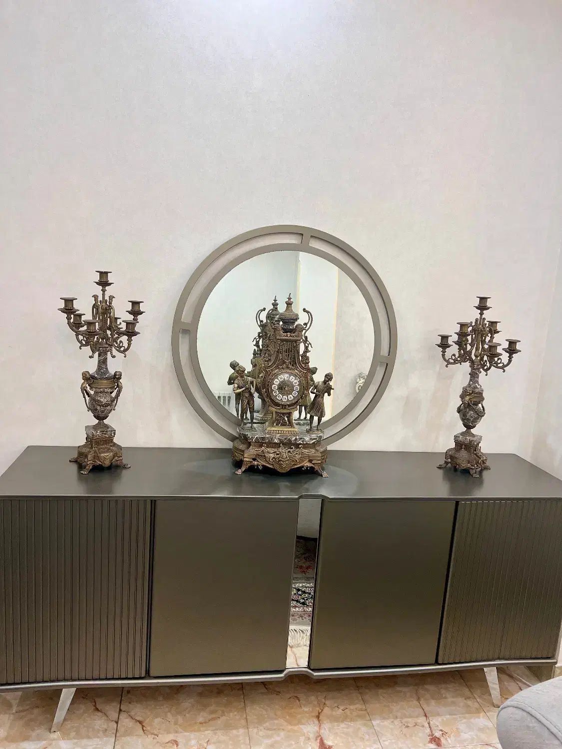 میز تی وی|میز تلویزیون|رشت, استقامت ۱|دیوار