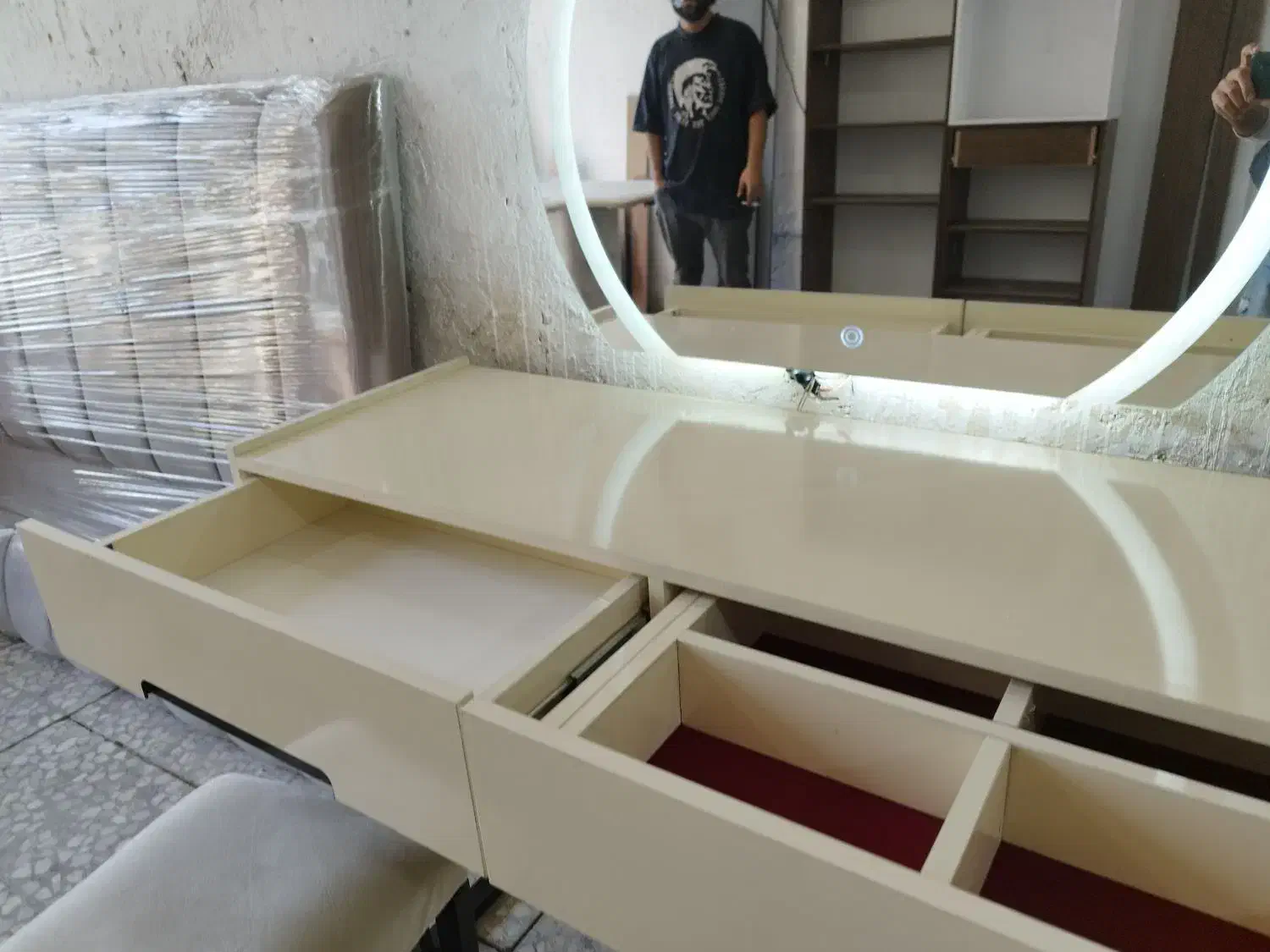 سرویس خواب عروس|تخت و سرویس خواب|اصفهان, رهنان|دیوار