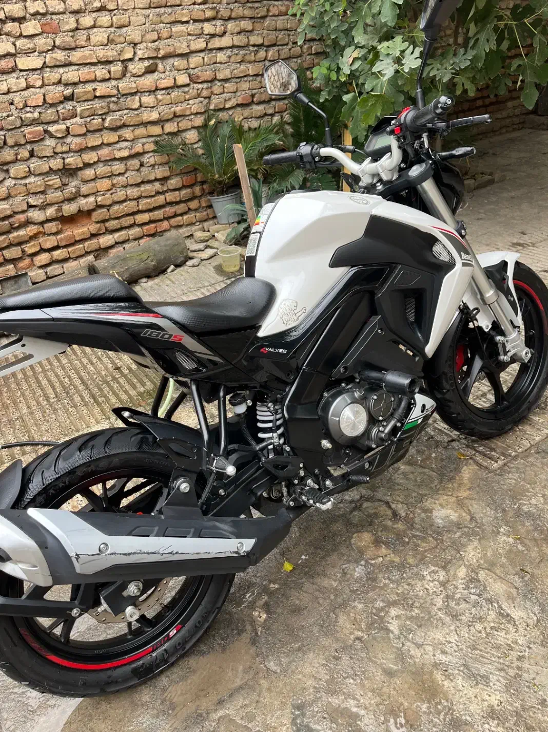 بنلی ۱۸۰ s|موتورسیکلت|گرگان, |دیوار