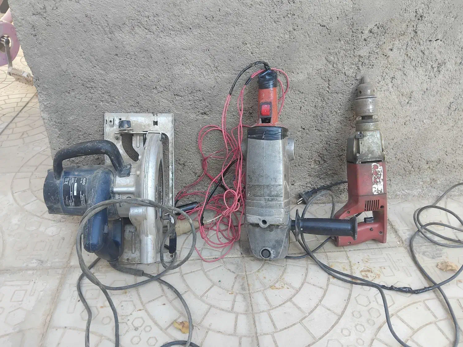 ابزارها‌همه‌المانی‌بوش‌المان‌فلکس‌المان‌ایگ‌المان|ابزارآلات|تربت جام, میان جام|دیوار