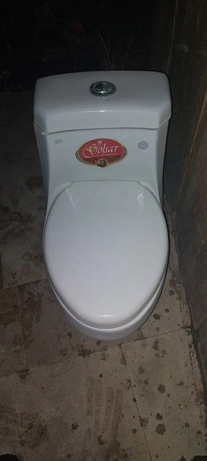 توالت فرنگی و کاسه روشویی|لوازم سرویس بهداشتی|کلارآباد, |دیوار