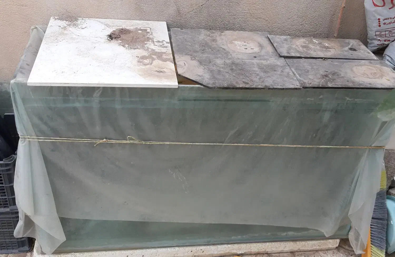 آکواریوم سایز بزرگ|ماهی|کرمان, |دیوار