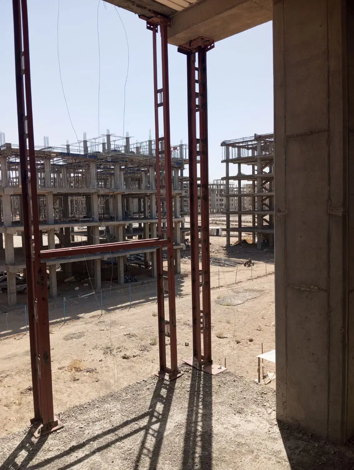 استخدام شاگرد برای نبشی کشی|استخدام معماری، عمران و ساختمانی|قم, بیانی|دیوار