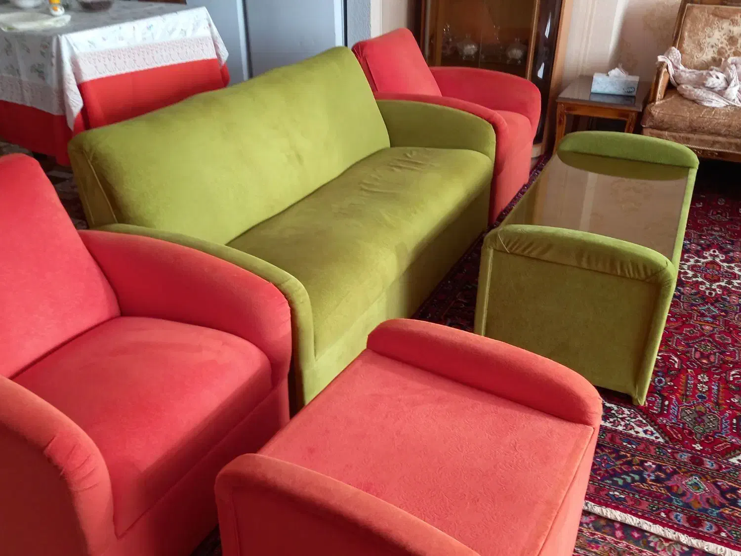 مبل ۷ نفره دو دست|مبلمان خانگی و میز عسلی|خوی, |دیوار