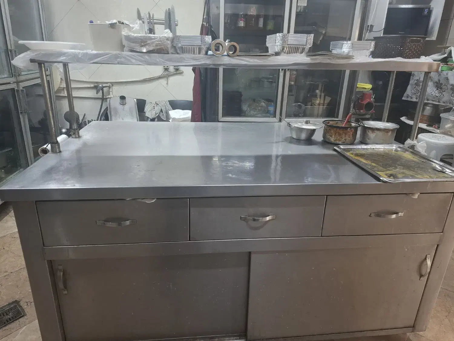 میز کار رستورانی|کافی‌شاپ و رستوران|تهران, جوانمردان (اندیشه)|دیوار