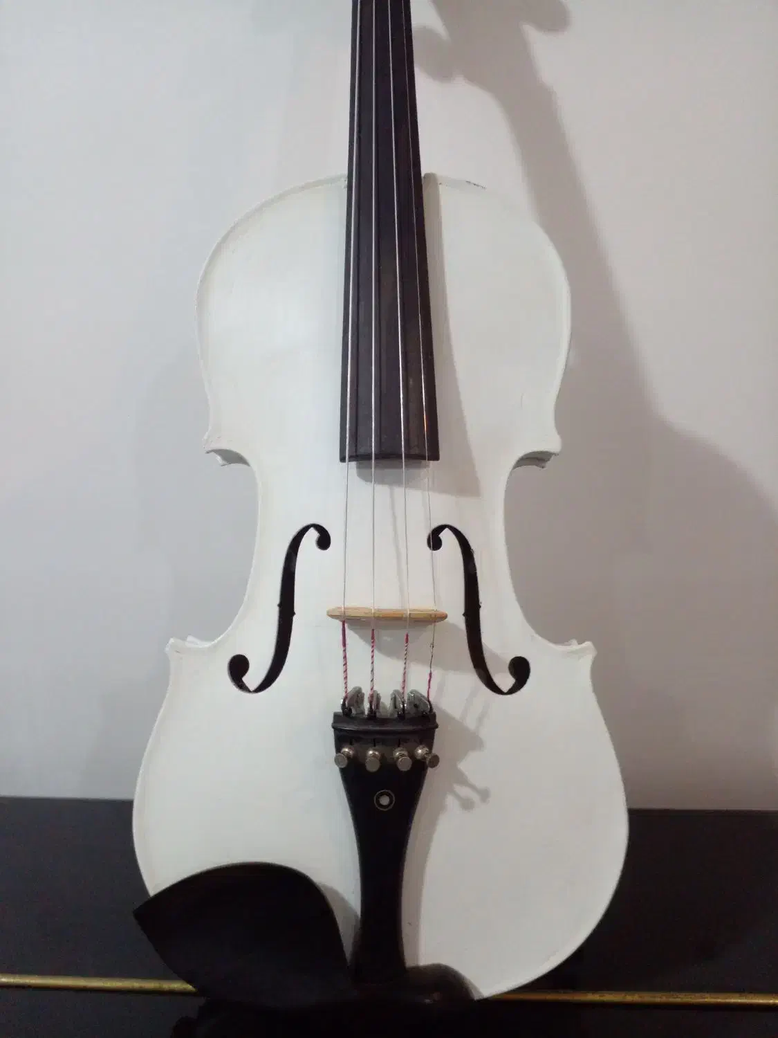 ویولن سفید ۴/۴|ویولن|گیلان غرب, |دیوار