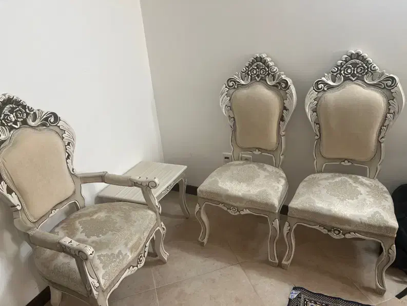 مبل سلطنتی اسپرت|مبلمان خانگی و میز عسلی|قم, باغ کرباسی|دیوار