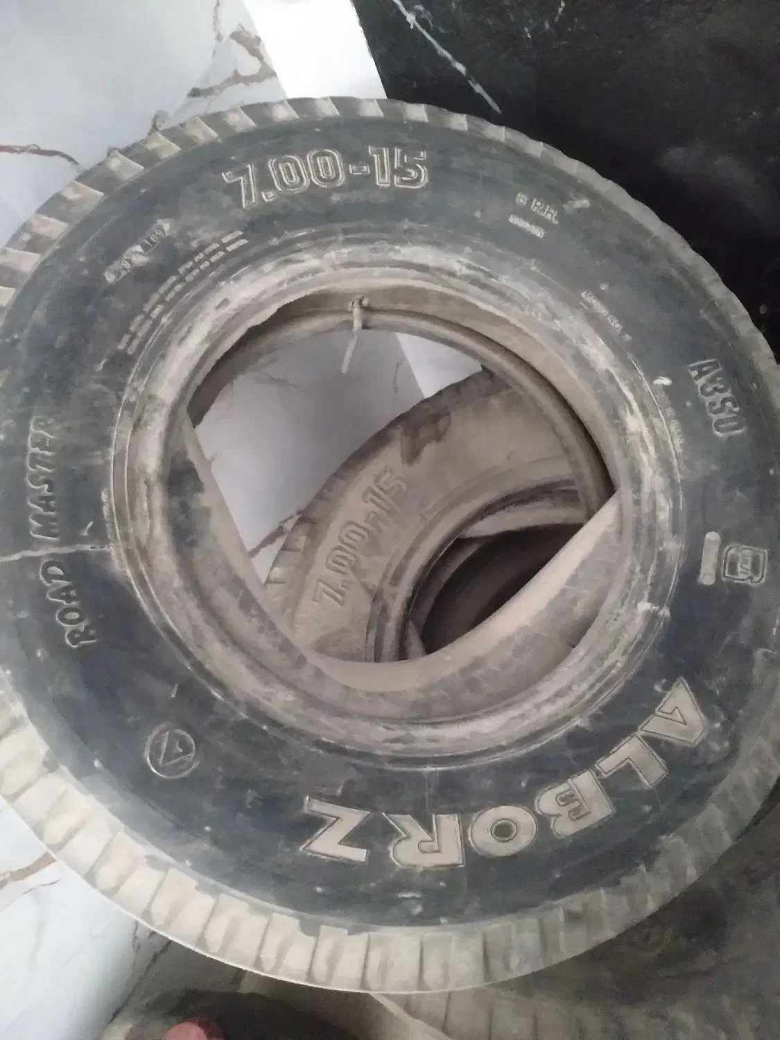 لاستیک نیسان ۷۰۰|قطعات یدکی و لوازم جانبی|شادگان, |دیوار