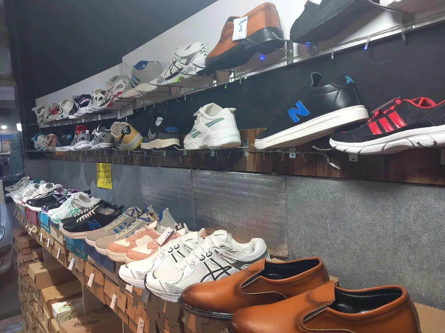 حراج کفش|کیف، کفش، کمربند|رشت, نظری|دیوار