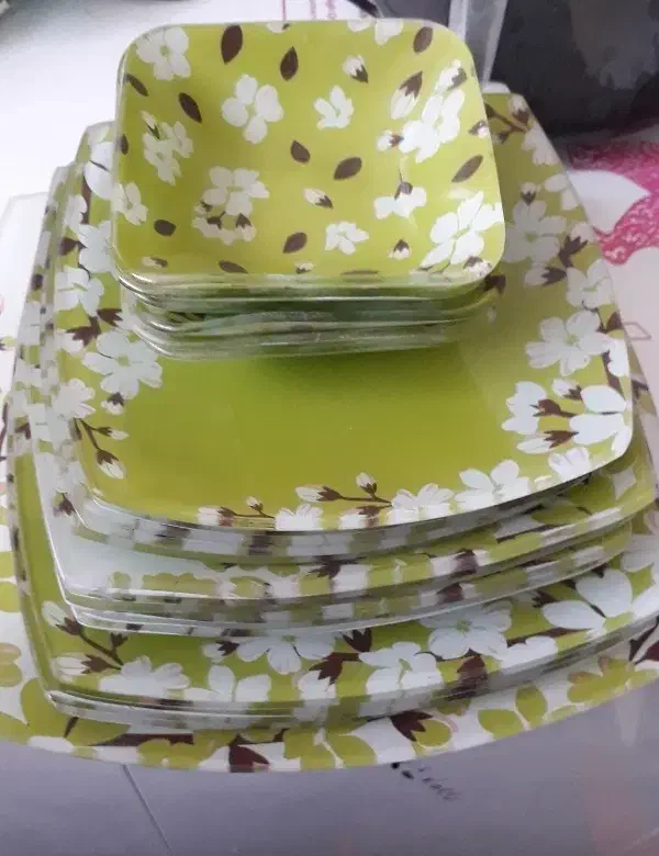 سرویس اکروفام|ظروف سرو و پذیرایی|تربتحیدریه, شهرک ولیعصر|دیوار