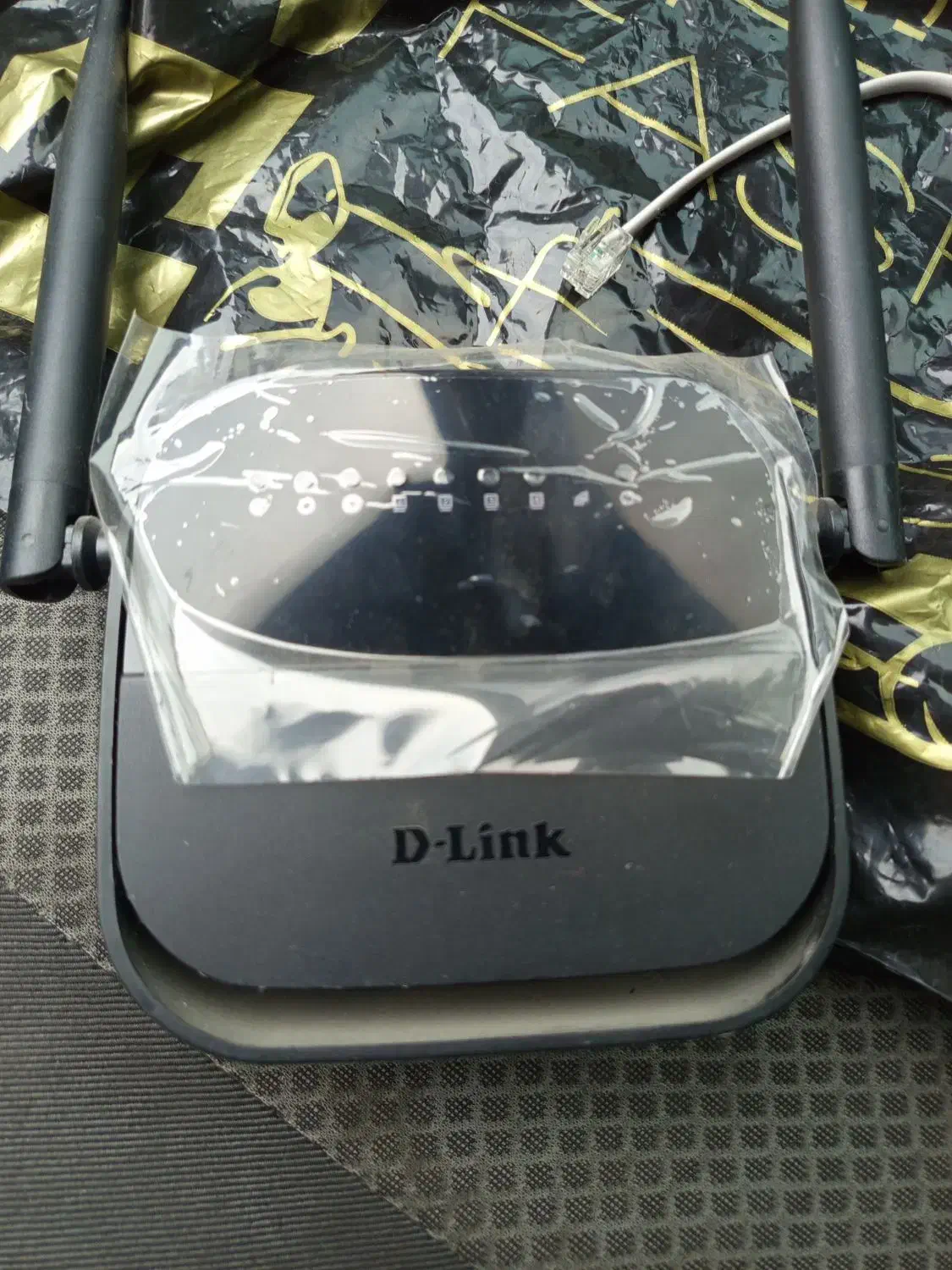 مودم اینترنت صفر صفره کلا یکماه تن برق وصل بود|مودم و تجهیزات شبکه|بهشهر, |دیوار