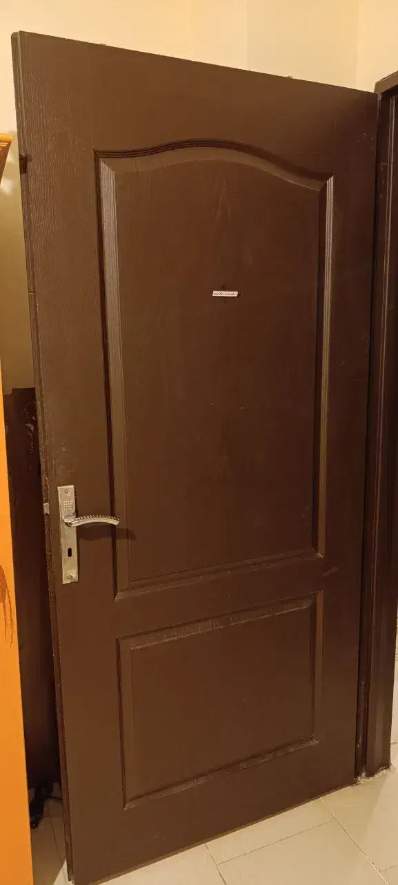 درب ورودی واحد و درب اتاق خواب|مصالح و تجهیزات ساختمان|رشت, کوی مهر|دیوار