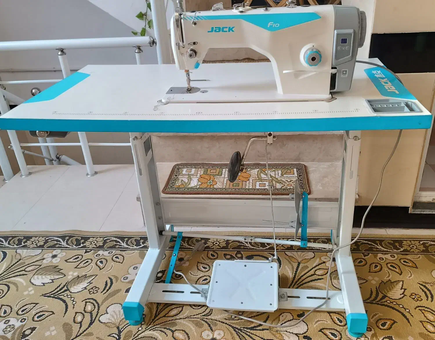 راسته بدون عبب و ایراد مهاباد|چرخ خیاطی و ریسندگی|مهاباد (آذربایجان غربی), |دیوار