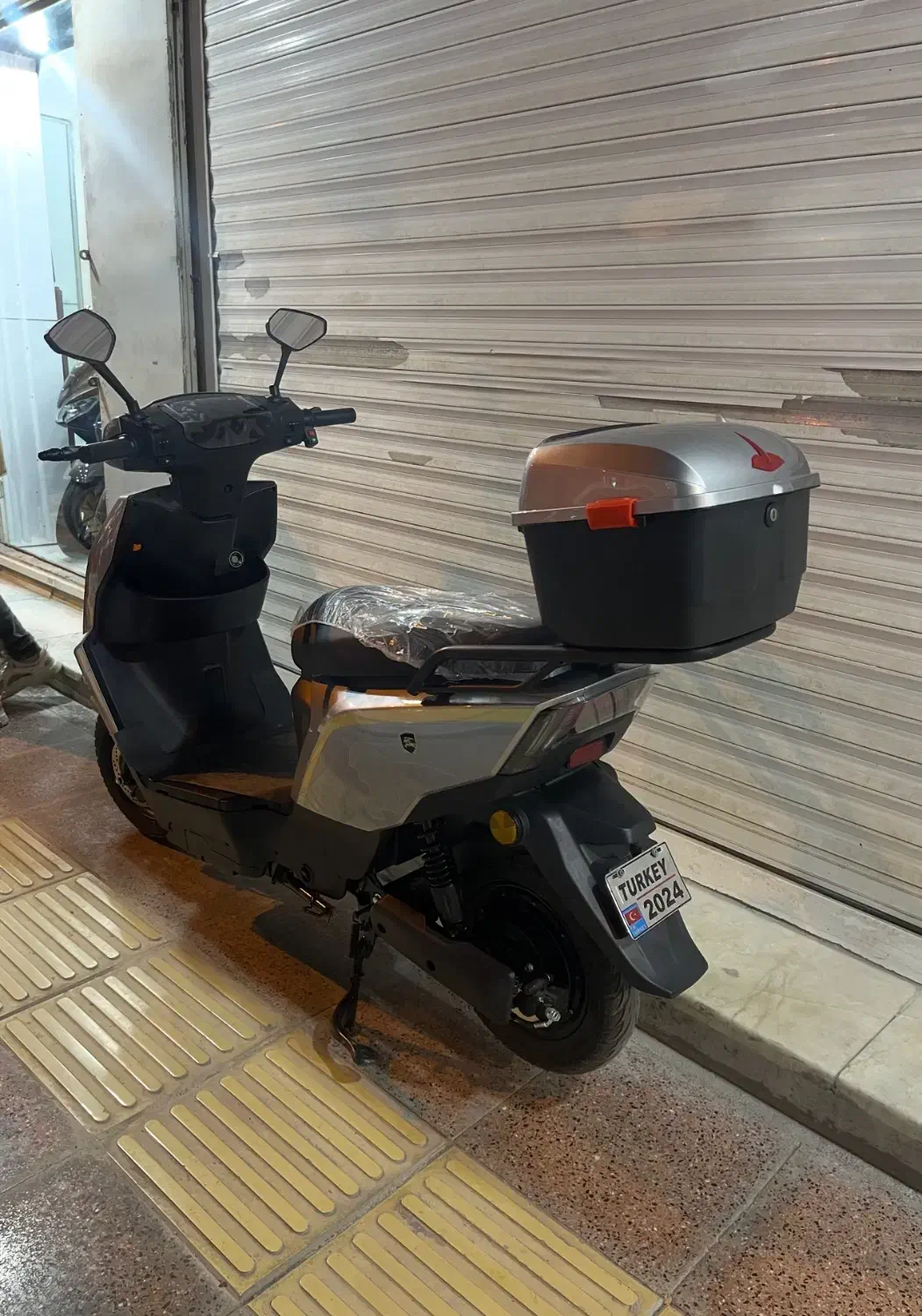 موتور برقی|موتورسیکلت|بندر دیر, |دیوار