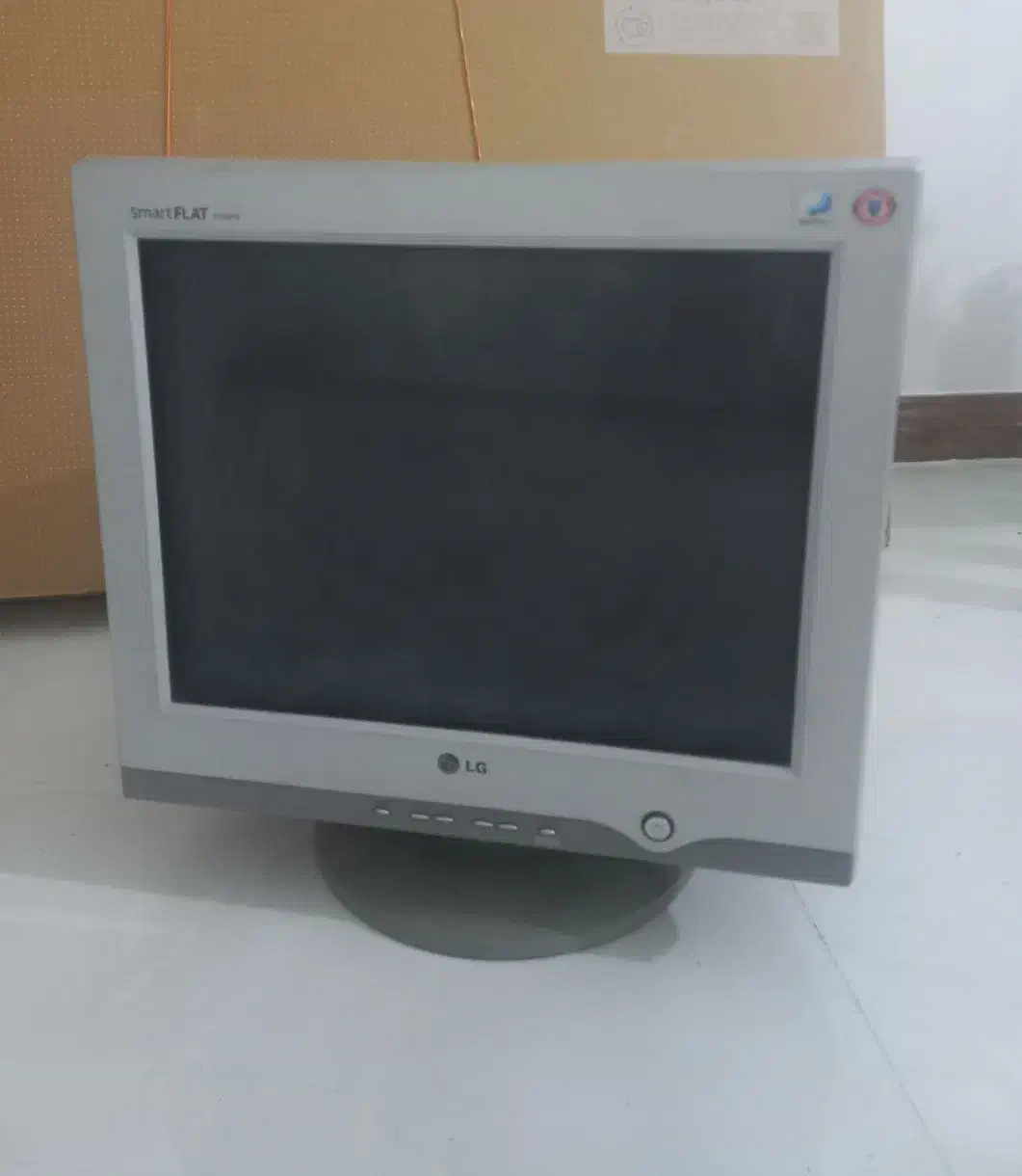 مانیتور الجی|رایانه رومیزی|اراک, |دیوار