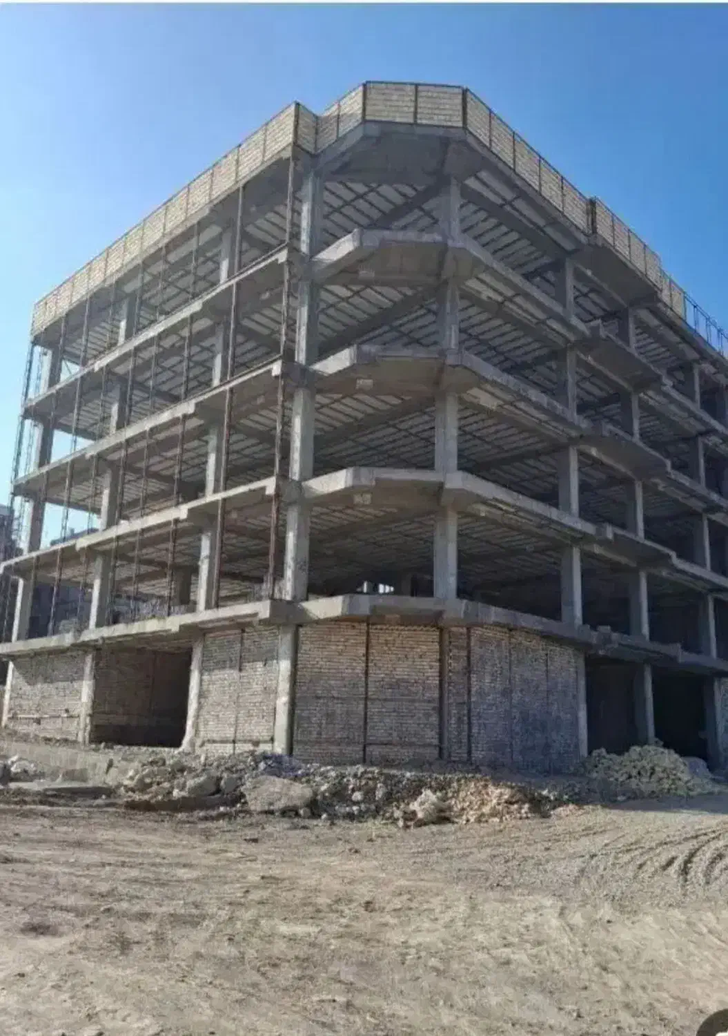 اجرای اسکلت بتنی و فنداسیون با ابزار کامل|خدمات پیشه و مهارت|شیراز, عادل آباد|دیوار